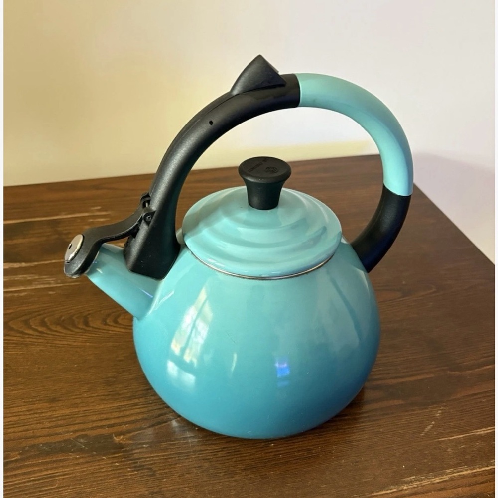 Le Creuset Turquoise Blue Teapot with Black Handle Incredible Condition